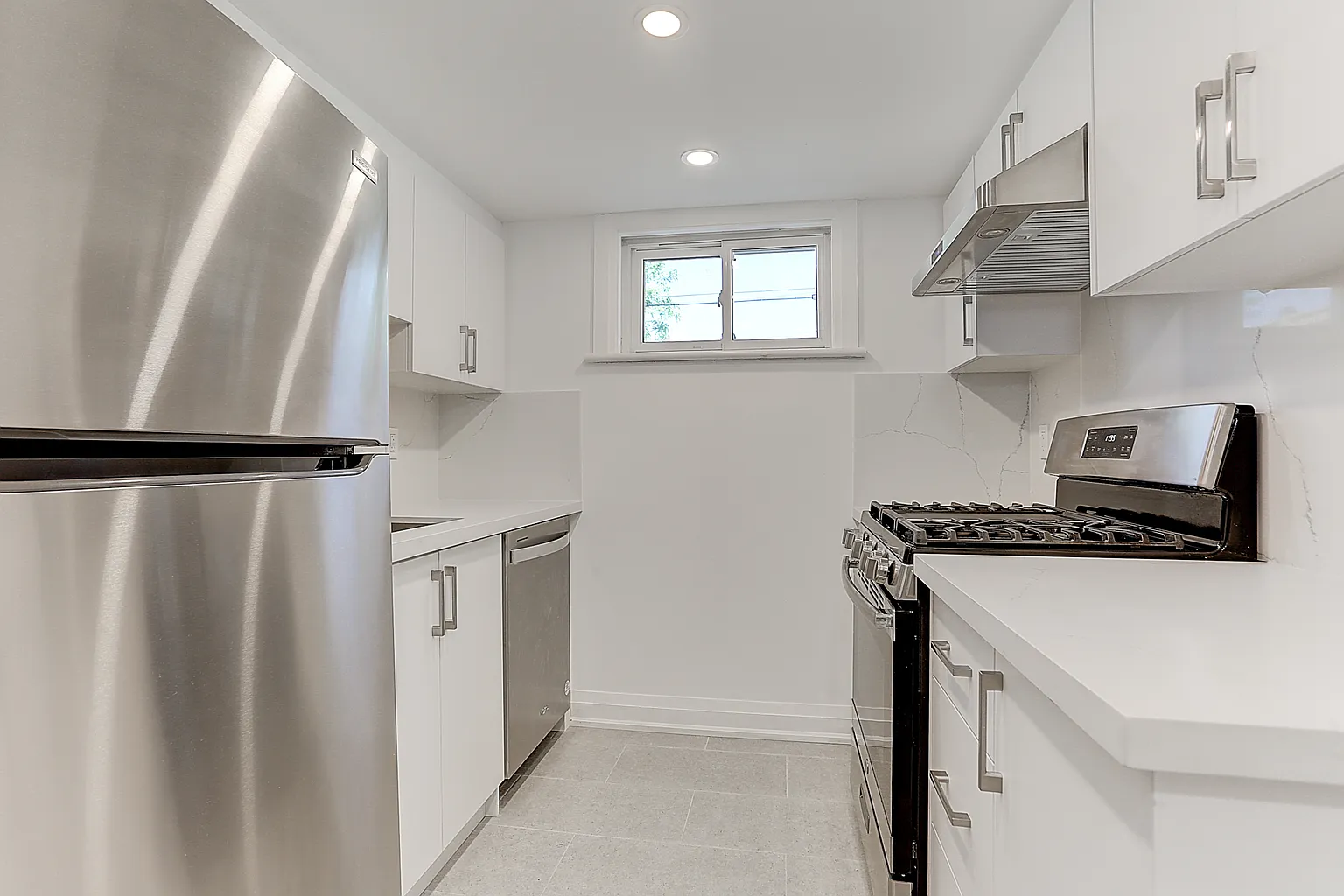 65 Lankin Blvd photo 1