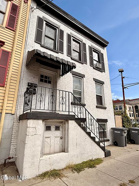 2nd image of 105 Ferry Street