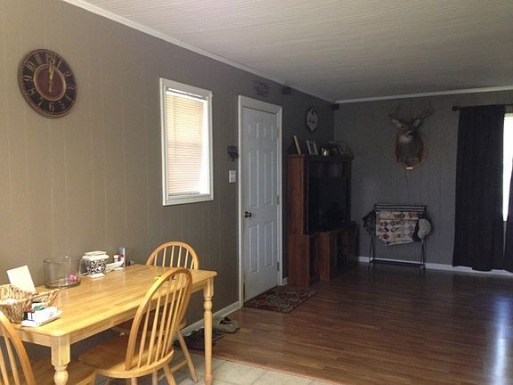 4th image of 163 Miller St