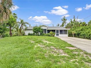 241 39th Ave NE, Naples, FL 34120