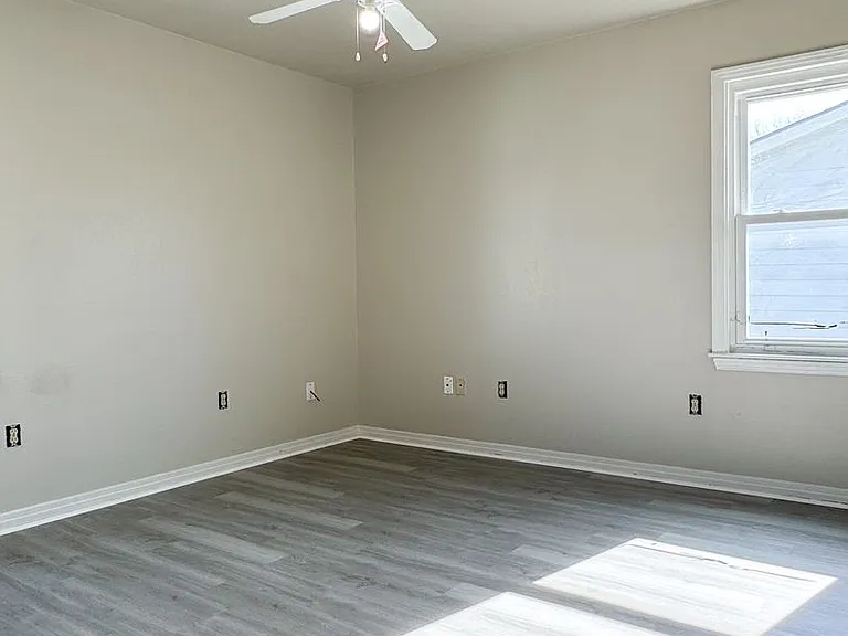 2905 June St — Photo 5