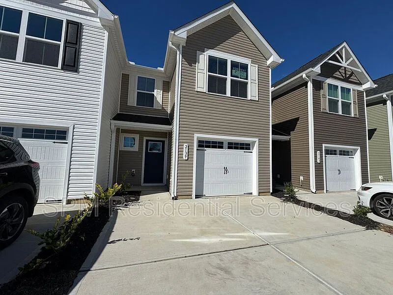 2139 Lewis Creek Cir NE