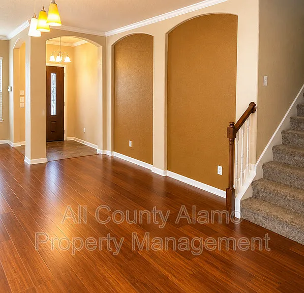 5565 Saffron Way — Photo 5