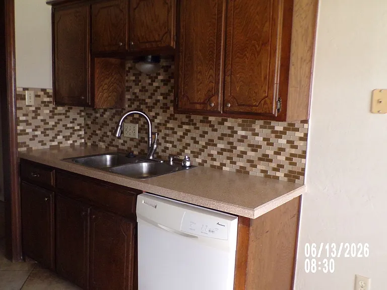 2607 NE Dearborn Ave — Photo 6