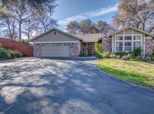10560 Rim View Cir, Auburn, CA 95603