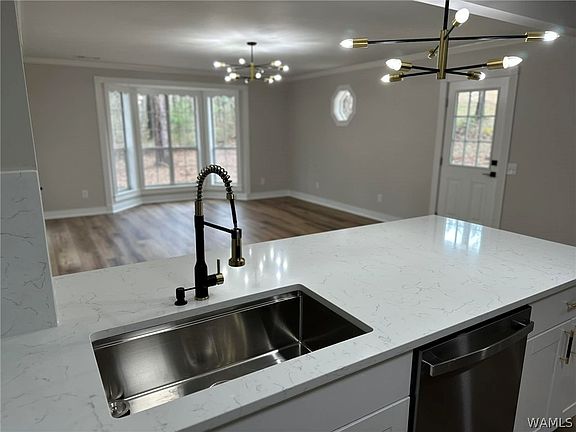 4th image of 616 7th St NW