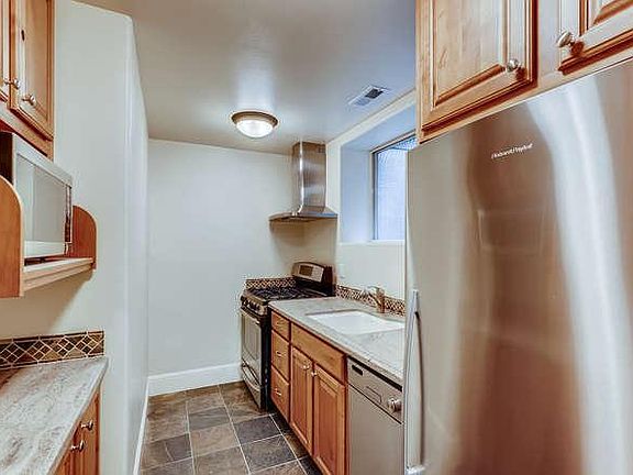 3rd image of 217 7th Ave W #B