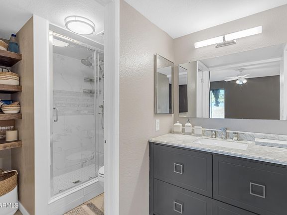 4th image of 1927 E HAMPTON Avenue #128