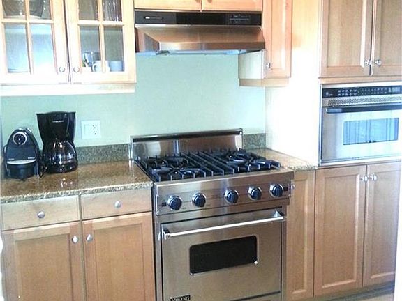 5th image of 10 West St APT 36B