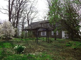 2S973 Shagbark Dr, Batavia, IL 60510