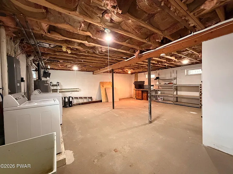 811 Hickory Ct — Photo 28