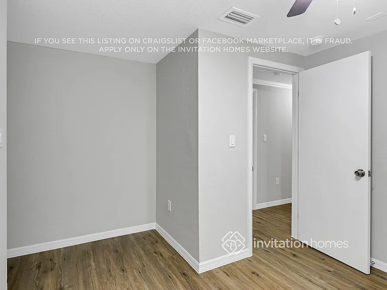 431 Floridana Dr — Photo 20