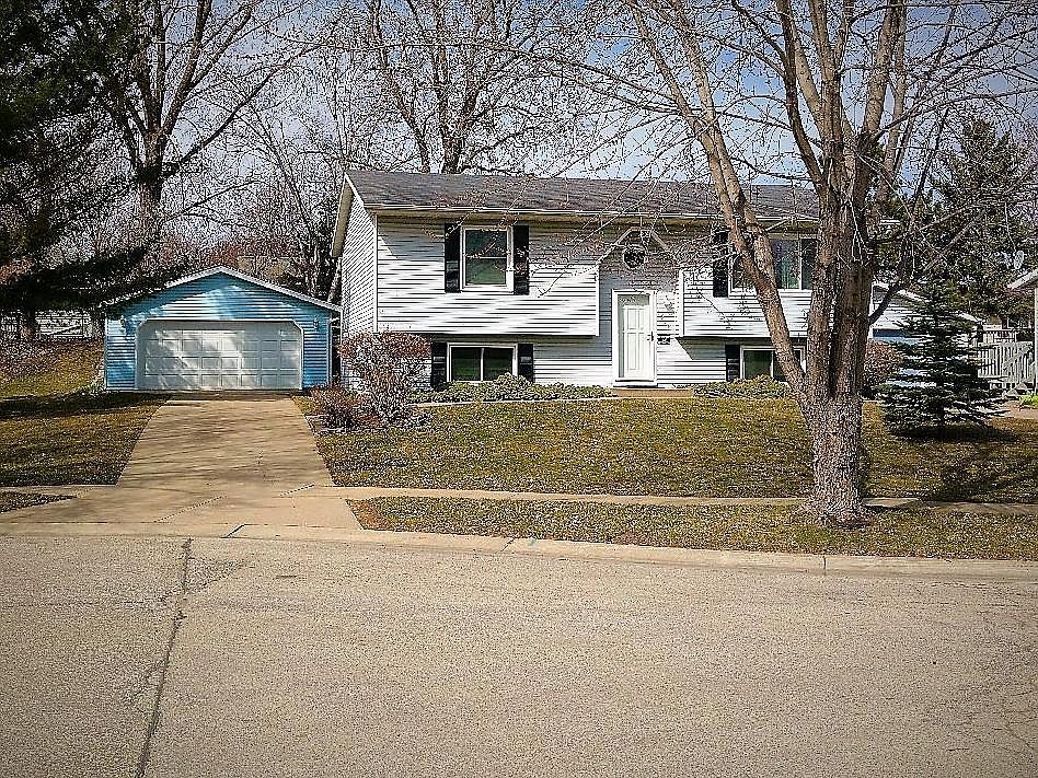 4509 21 1 2 Ave Nw Rochester Mn 55901 Zillow