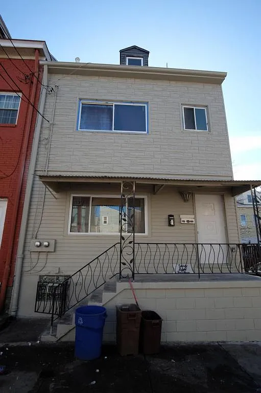3814 Howley St Apt 1 — Photo 1