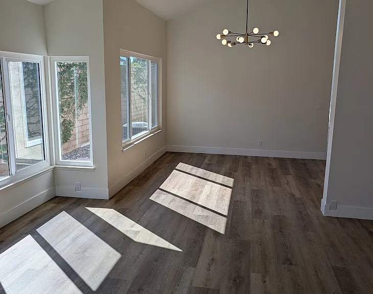 single level throughout (no steps)