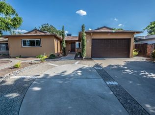 1488 Beverly Ave, Clovis, CA 93611