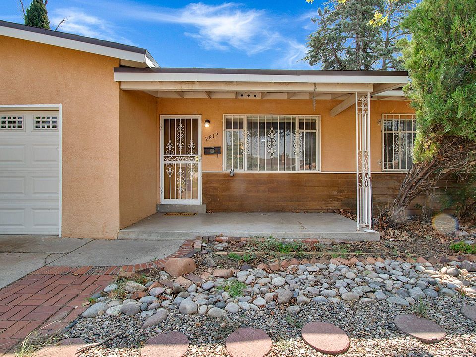 1st image of 2812 Cuervo Dr NE