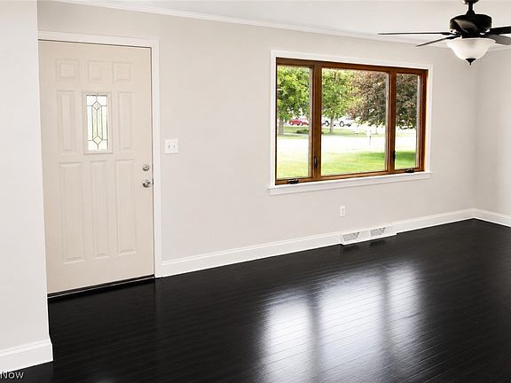 5th image of 813 Hadcock Rd
