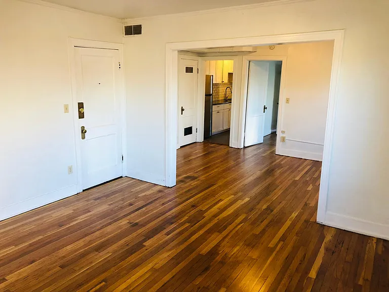 2820 Harrison St #3N — Photo 2