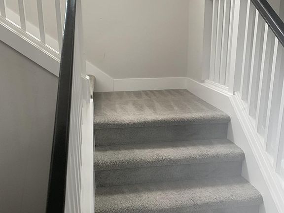 3rd image of 885 224th Pl NE