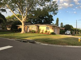 1029 Glenwood Dr, Dunedin, FL 34698