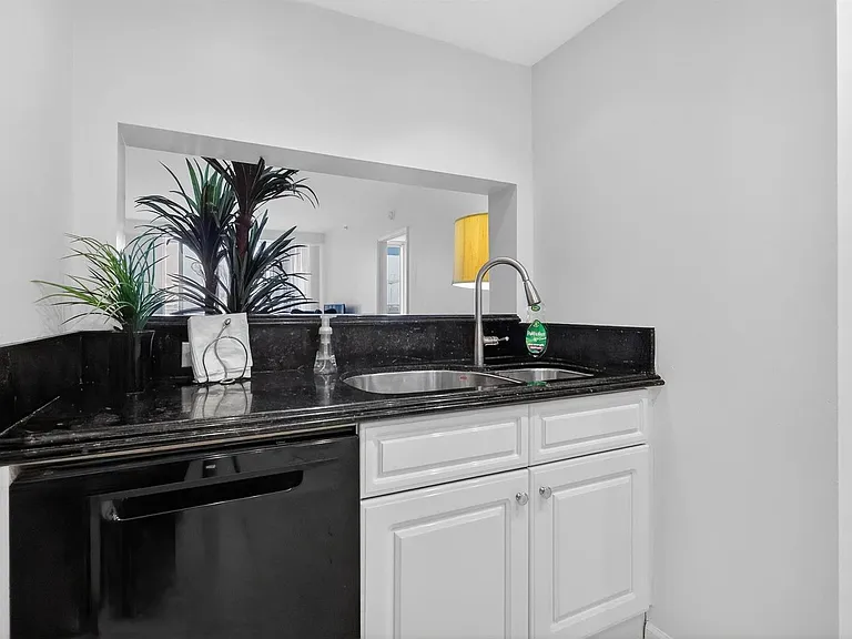 9595 Collins Ave #N-8F — Photo 23