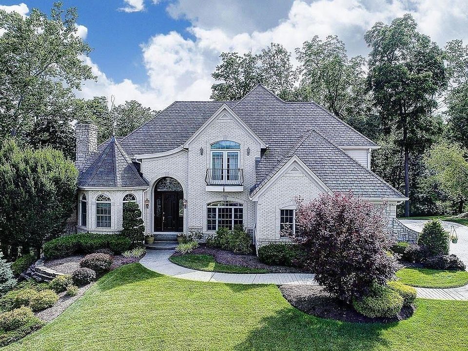 1st image of 3862 Beacon Woods