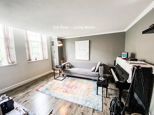 106 13th St #323 Photo 1