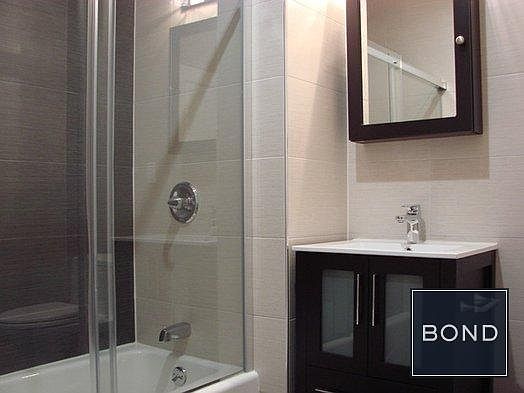 2nd image of 2334 Broadway APT 1R