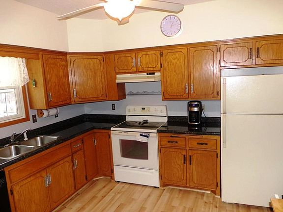 4th image of 456 196th Ln NE