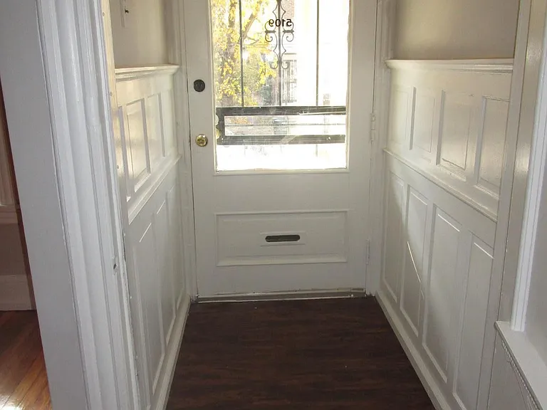 5109 Knox St — Photo 4