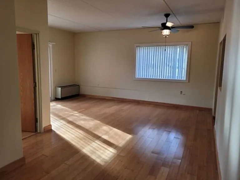 200 Cove Way #120 — Photo 5