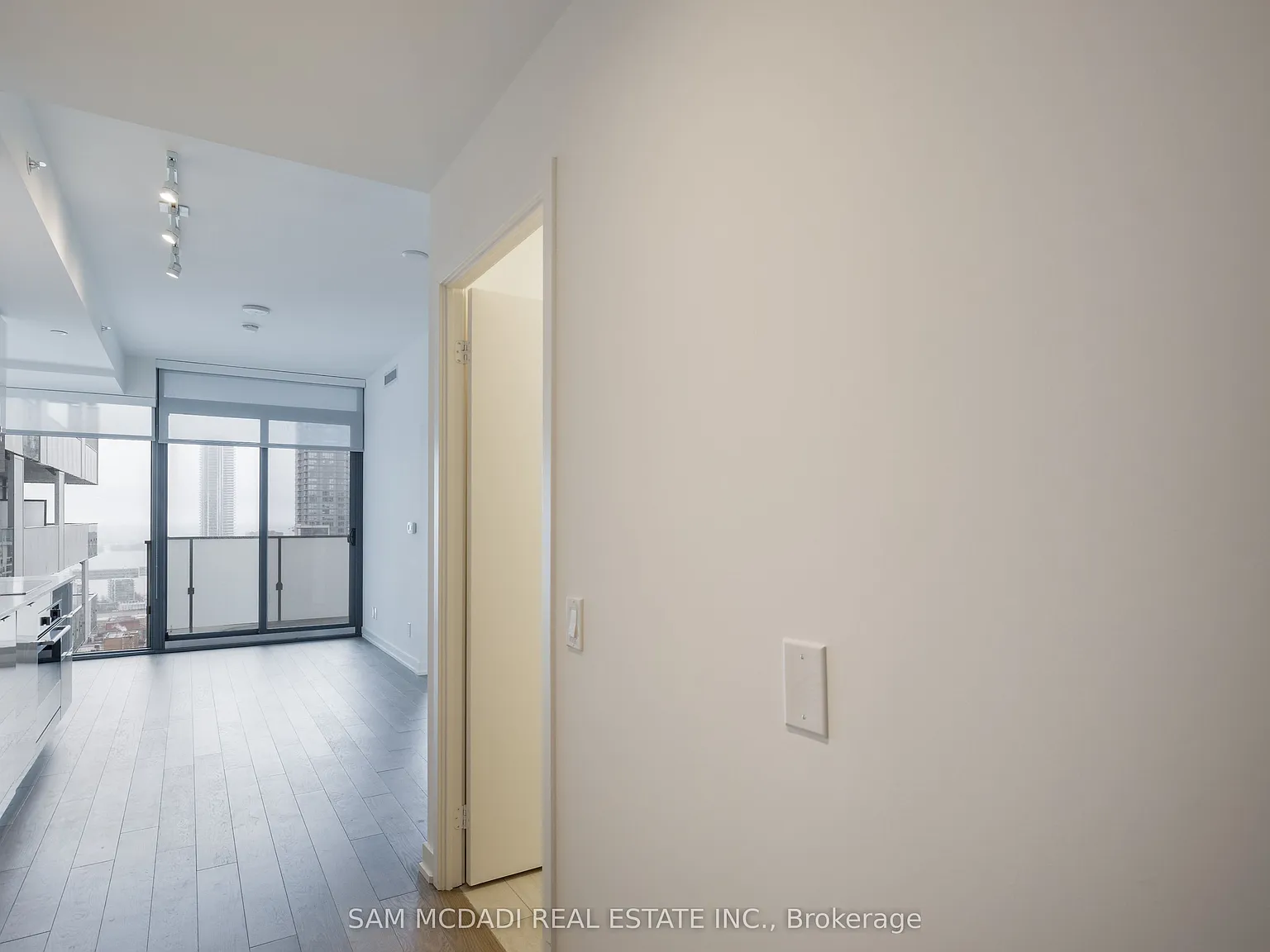 2 bed, $3,000 — Photo 3