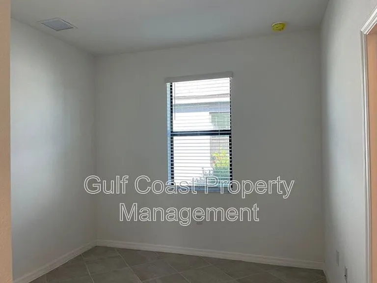 17384 Luminous Ave — Photo 12