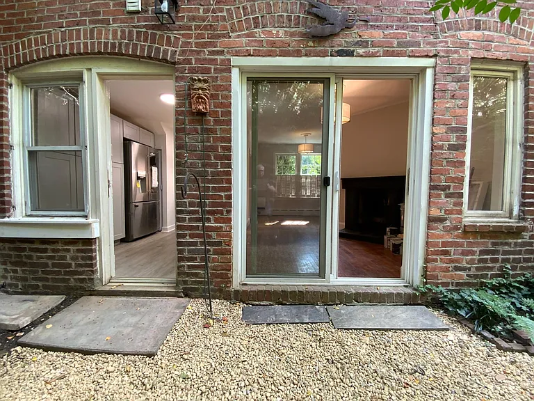 2149 Newport Pl NW — Photo 34