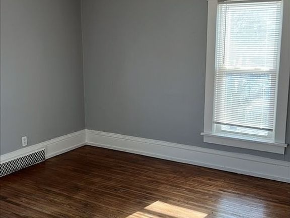3rd image of 3107 Upton Ave N #1