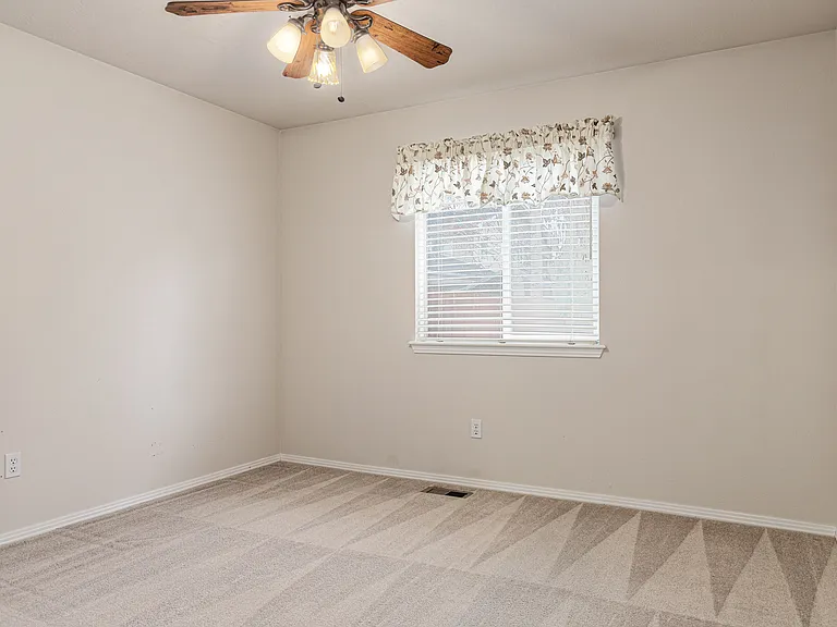 2182 E Clarene St — Photo 14