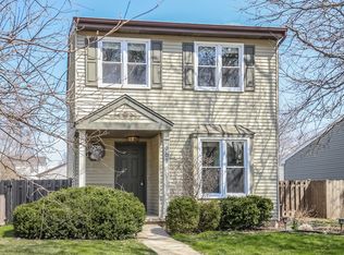 961 Manchester Crse, Geneva, IL 60134