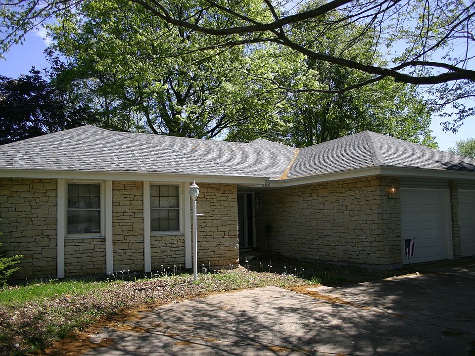 606 1St ST.