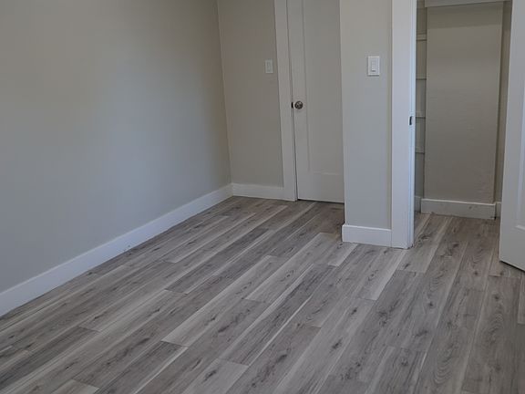 3rd image of 1018 25th St
