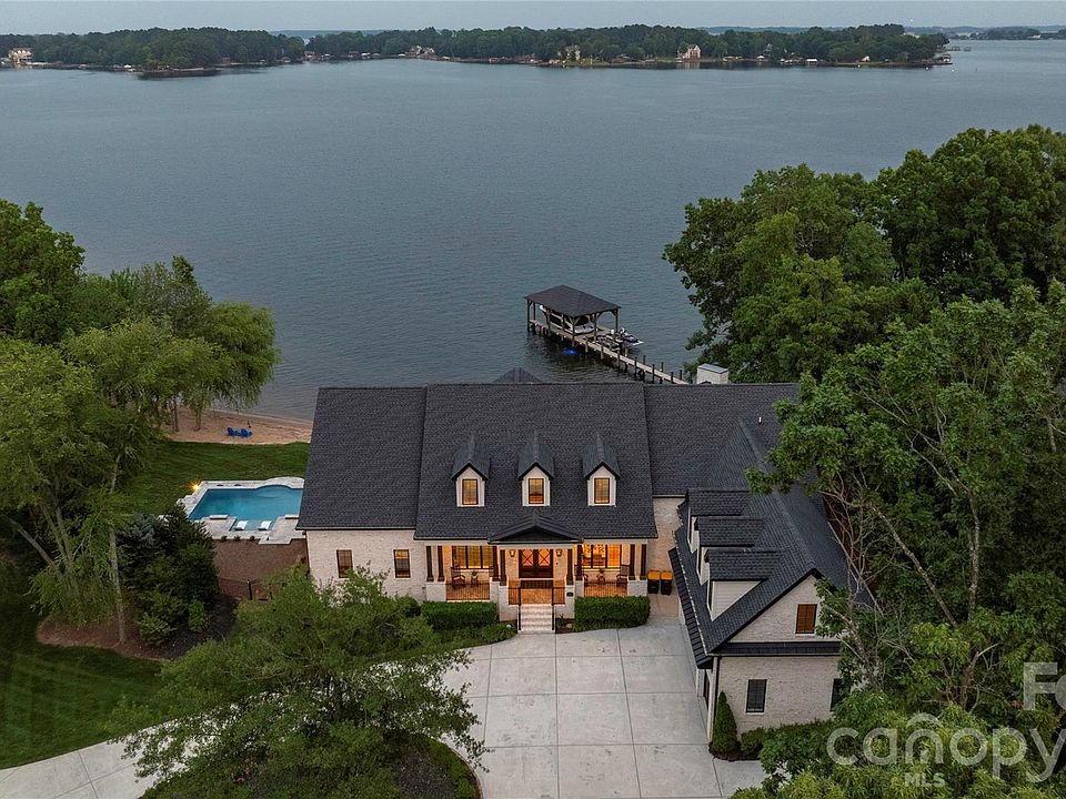 1st image of 8170 Bay Pointe Dr