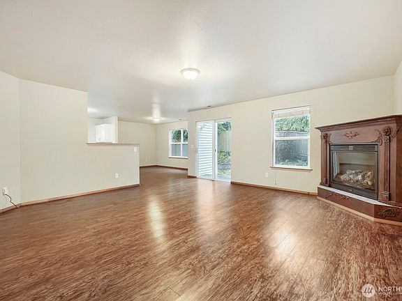 5th image of 19317 105th Avenue Ct E