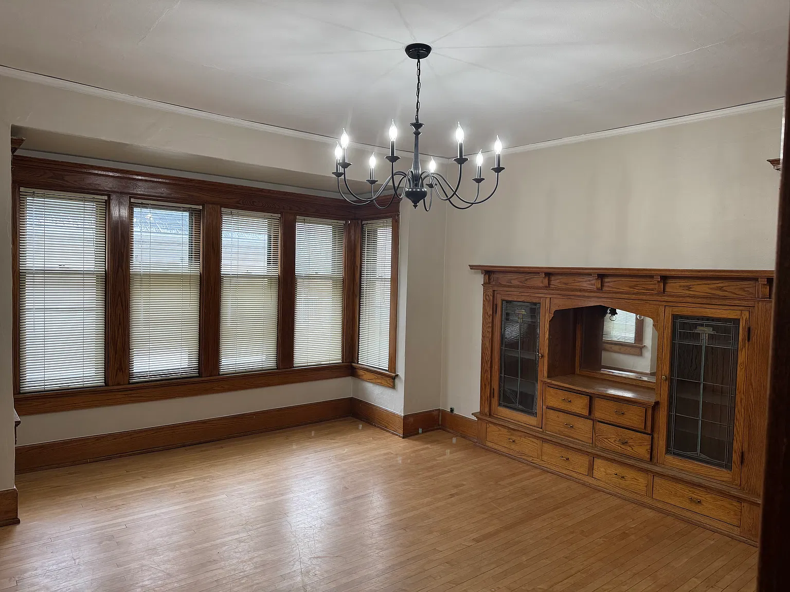 3 bed, 1500 sqft, $1,600 — Photo 1