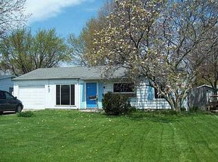 107 Harlan Dr, Walbridge, OH 43465
