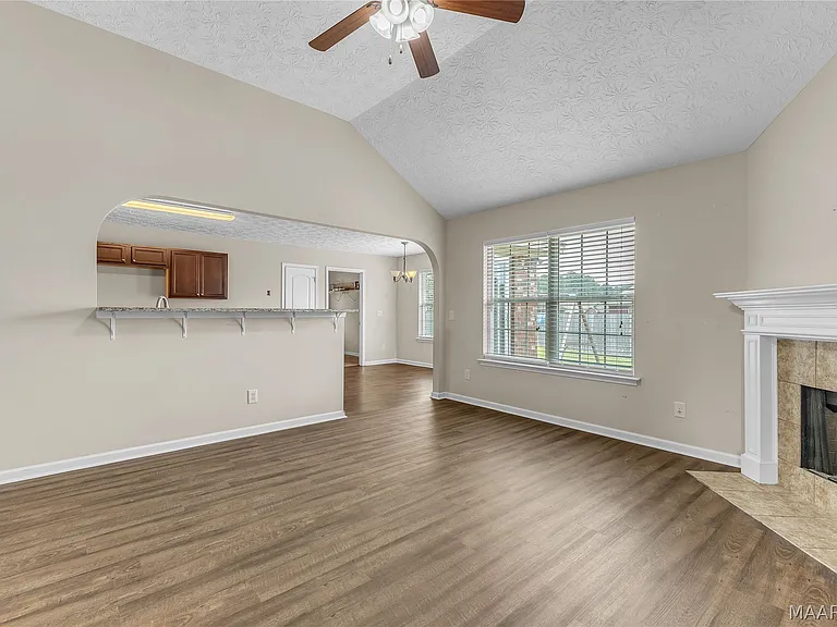 76 Zachary Cir — Photo 7