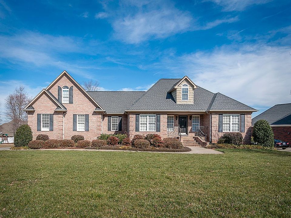 1st image of 226 Landry Dr