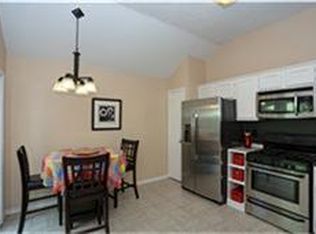 1102 Lochmoor Ln, Pearland, TX 77581