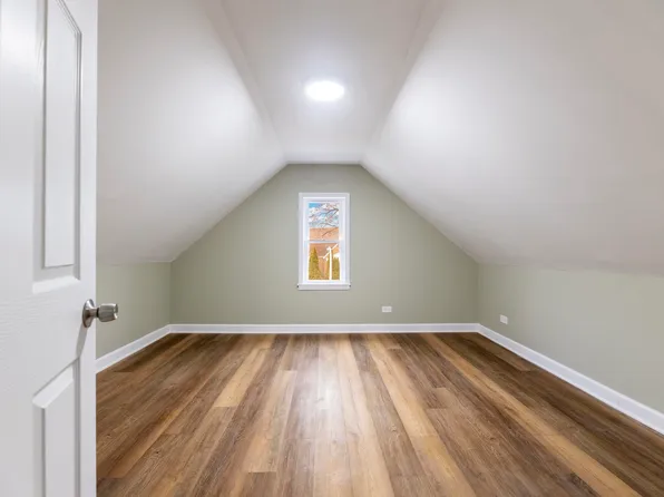 6327 S Kenneth Ave, Chicago, IL