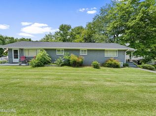 3821 Nathaniel Rd, Knoxville, TN 37918