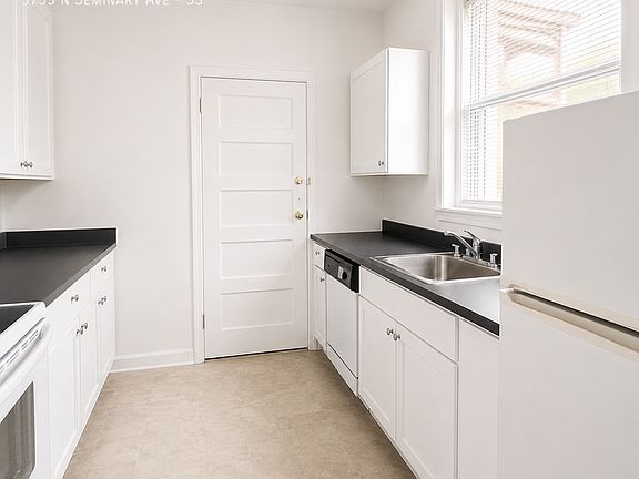 5th image of 3755 N Seminary Ave #3S